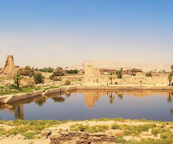 https://traveltopchoice.com/wp-content/uploads/2024/11/luxor.jpg
