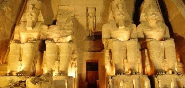 https://traveltopchoice.com/wp-content/uploads/2024/11/معلومات_عن_مدينة_الأقصر.jpg